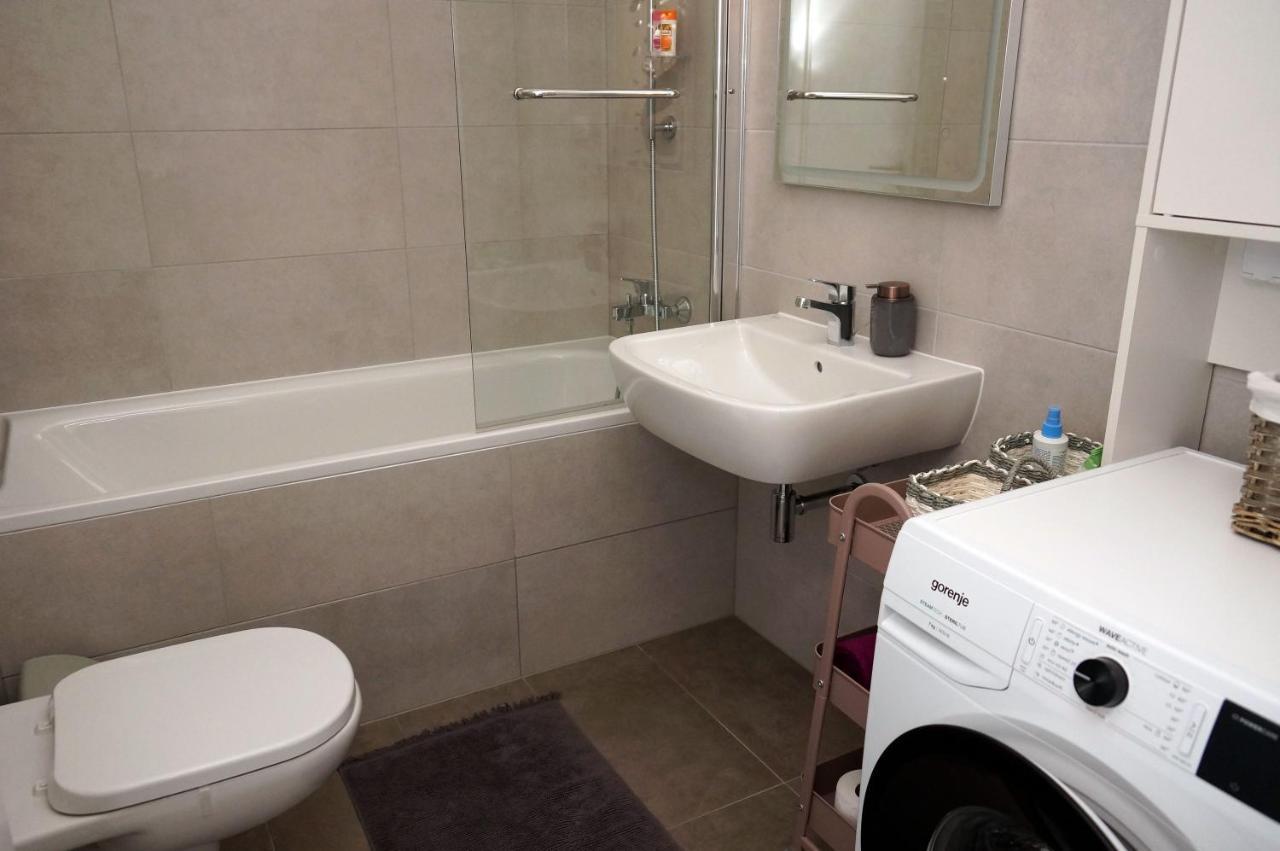Gng Apartment Košice Exteriör bild